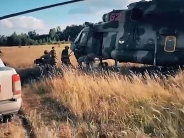 СМИ: двух членов экипажа угнанного на Украину вертолета Ми-8 жестоко пытали перед смертью